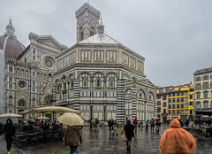 Firenze,-il-Duomo-sotto-la-pioggia.