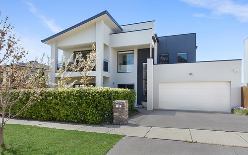 11 Ray Ellis Crescent, Forde ACT