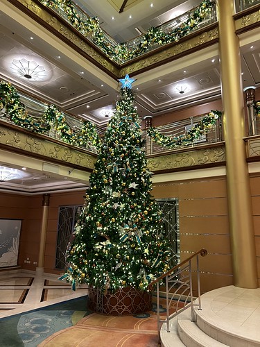 The lobby of the Disney Magic all ready for Christmas • <a style="font-size:0.8em;" href="http://www.flickr.com/photos/28558260@N04/53353382770/" target="_blank">View on Flickr</a>