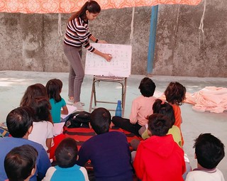 Blue Pen’s Volunteer Nisha taught Addition (Mathematics) to 1st grades students at Nithari slums, today 26th Nov,23