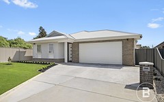 16 Henlix Court, Mount Clear VIC