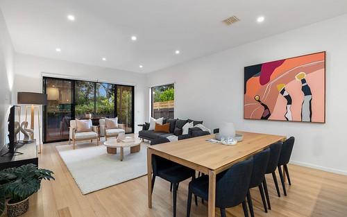 6A Sassella St, Bentleigh East VIC 3165