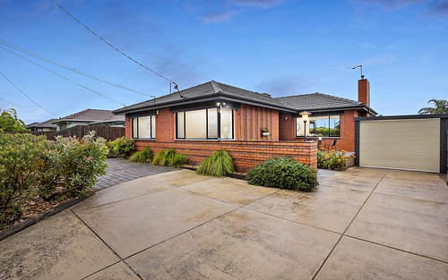 7 Briarfield Rd, Noble Park North VIC 3174