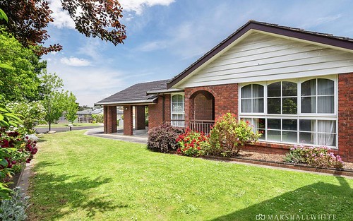 4 Loxley Ct, Doncaster East VIC 3109