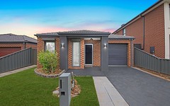 36 Firecrest Road, Manor Lakes VIC