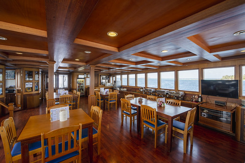 Restaurant main deck