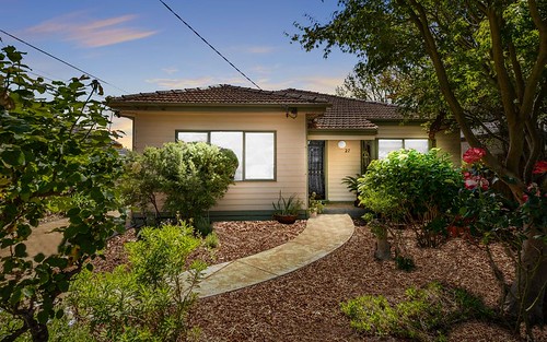 27 Young St, Oakleigh VIC 3166