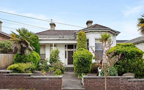 11 Curral Rd, Elsternwick VIC 3185