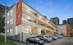 17/2 Saltriver Place, Footscray VIC