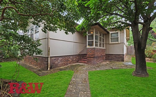 32 Oxley St, Campbelltown NSW 2560