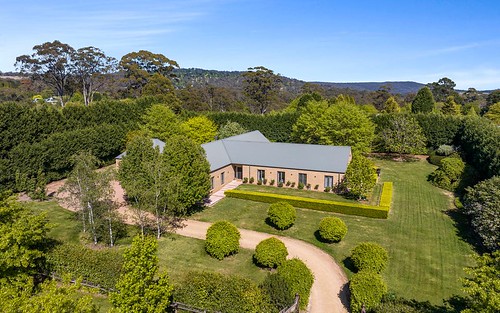 11 Marchmont Dr, Mittagong NSW 2575