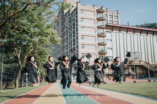 東吳大學畢業照
