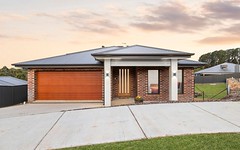 8 Ambience Place, Brown Hill VIC