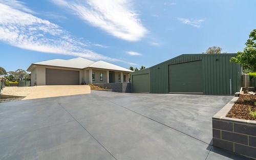 5 Kennewell Street, White Hills VIC