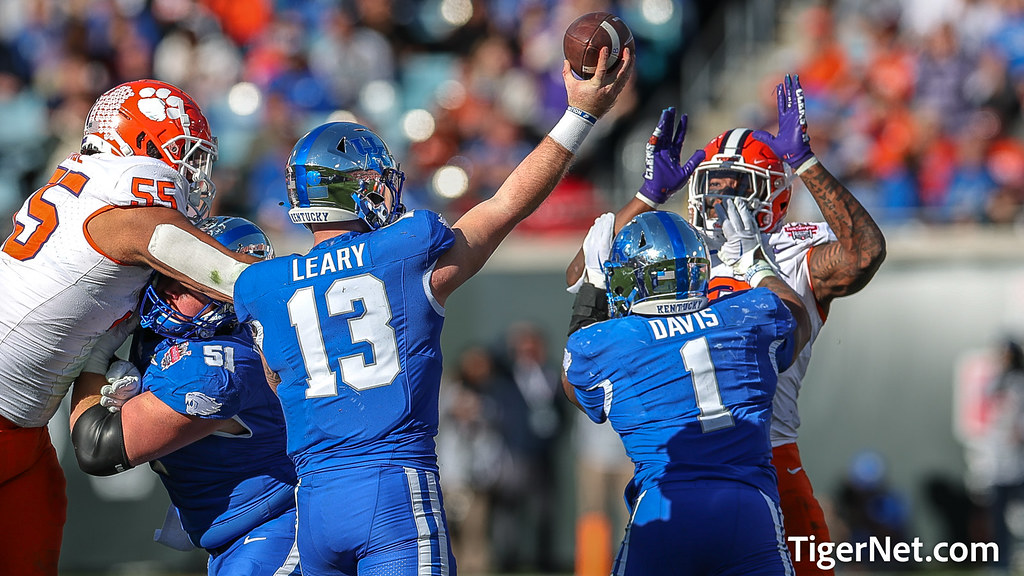 Clemson Football Photo of kentucky and Payton Page