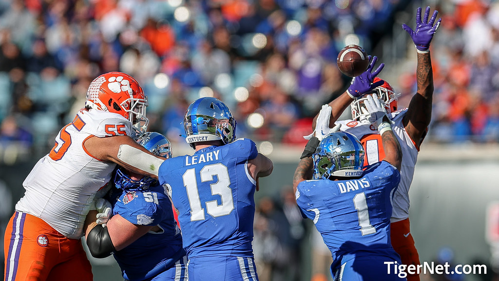 Clemson Football Photo of kentucky and Barrett Carter and Payton Page