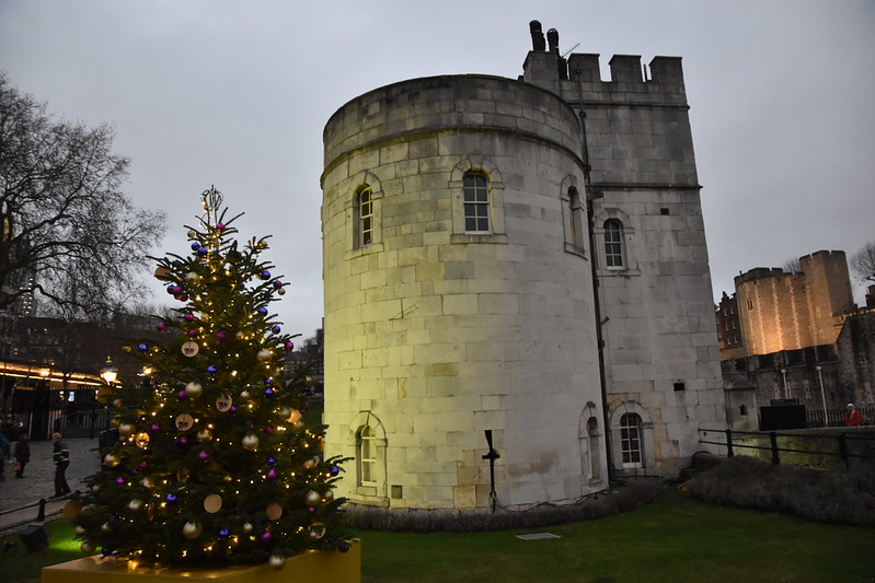 Middle Tower and the Christmas Tree<br/>© <a href="https://flickr.com/people/15523409@N05" target="_blank" rel="nofollow">15523409@N05</a> (<a href="https://flickr.com/photo.gne?id=53463695239" target="_blank" rel="nofollow">Flickr</a>)