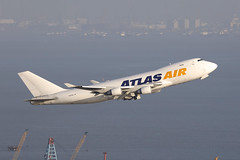 N445MC, Boeing 747-400F, Atlas Air, Hong Kong