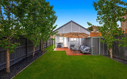8 Mill Rd, Oakleigh VIC 3166