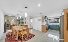 25 Linlithgow Way, Melton West VIC