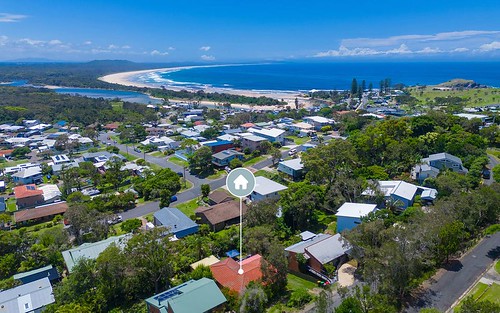 11 Noongah Tce, Crescent Head NSW 2440