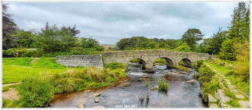 Road Bridge, East Dart River, Dartmoor National Park, Postbridge, Devon, England UK