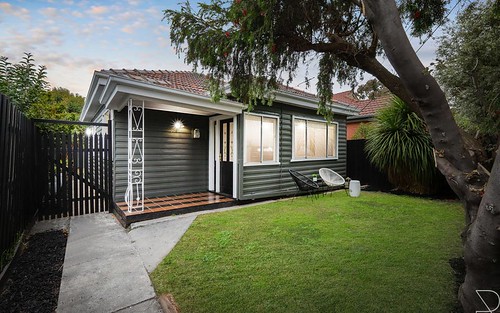 71 Roberts St, West Footscray VIC 3012