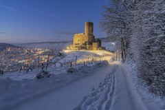 *Burg Landshut im Winter*