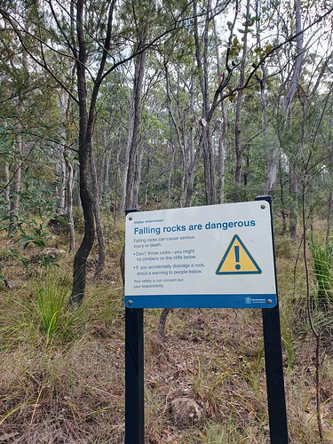 Obvious sign on Mount Ngungun