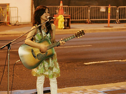 Megumi Mori - 2007 Waikiki, Hawaii Street Live