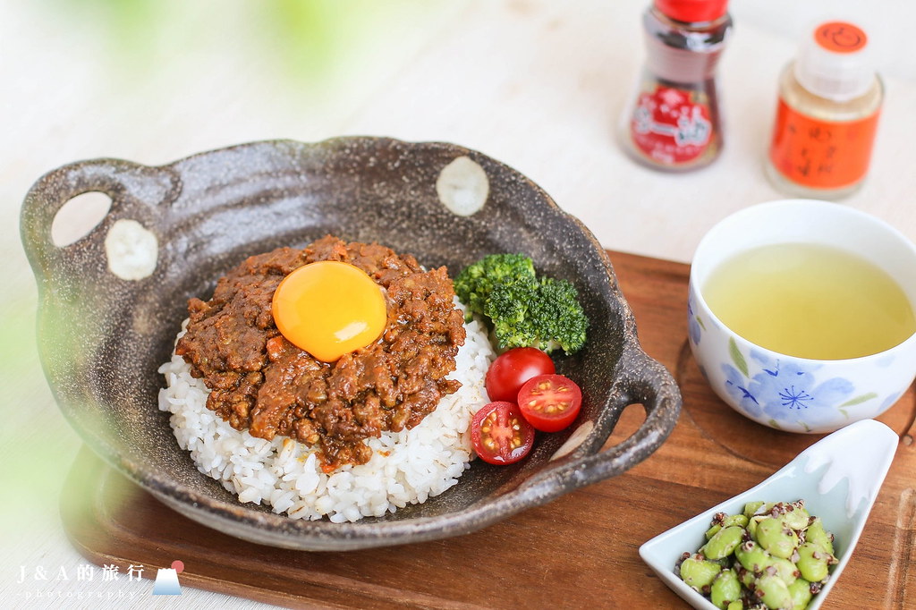 【食譜】日式乾咖哩-超下飯的咖哩肉醬作法