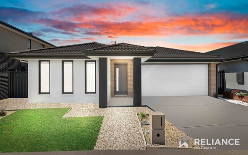 11 Colchester Dr, Werribee VIC 3030