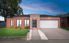 9 Peppermint Crescent, Manor Lakes VIC