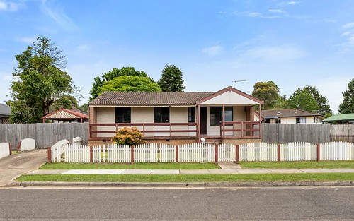 18 Peppin Cr, Airds NSW 2560