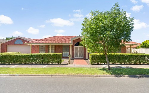 27 Marriot Rd, Keilor Downs VIC 3038