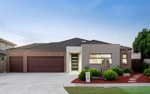 14 Double Bay Drive, Taylors Hill VIC