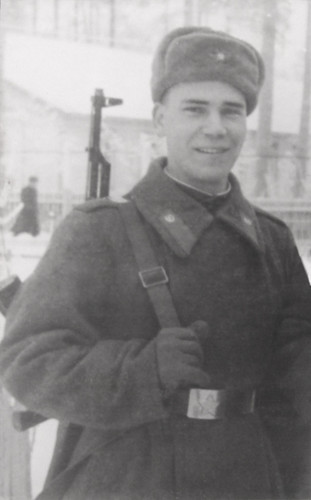 Младший сержант Юлий Слободкин 1963.