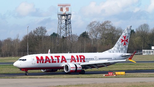 9H-VUC Boeing 737 MAX 8-200 - Ryanair / Malta Air  STN 240224