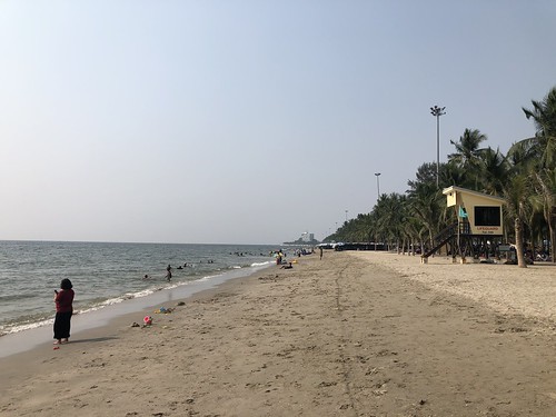 Bang Saen Beach