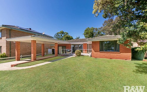 11 Brentwood Avenue, Point Clare NSW