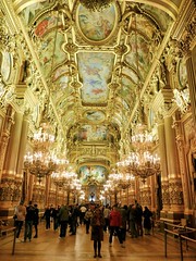 Le Grand Foyer de l’Opera Garnier à Paris (France)