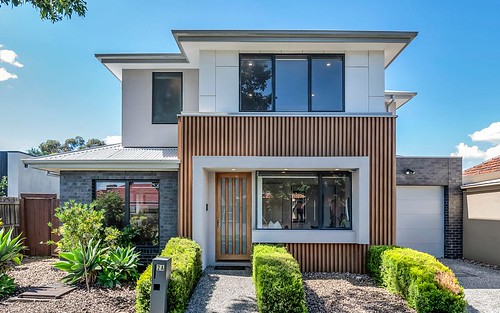 2A Pearcey Gr, Pascoe Vale VIC 3044