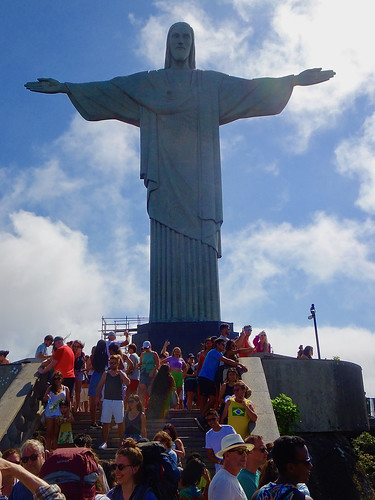 Christ the Redeemer Statue (Santuário Cristo Redentor) and Crowd of Visitors, Atop Mount Corcovado, Cosme Velho, Tijuca National Park, Rio de Janeiro, Brazil