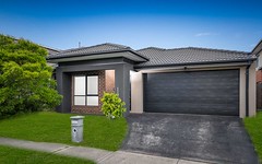 30 Roundhay Crescent, Point Cook VIC