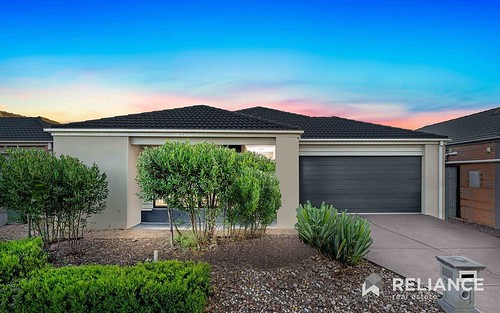 55 Brownlow Dr, Point Cook VIC 3030