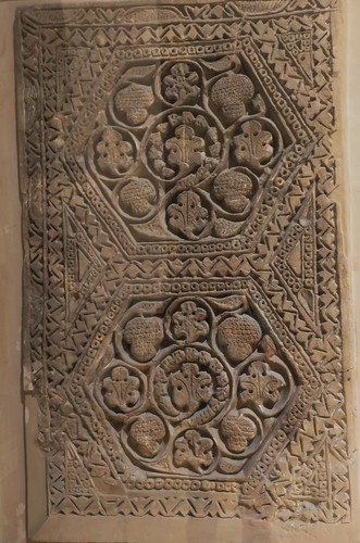 Panneaux de bois sculpté, Irak abbasside, IXe siècle, musée islamique, Le Caire, Egypte.