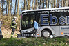 Bretten: Sportwagen kracht gegen entgegenkommenden Bus - Strae stundenlang gesperrt - 09.03.2024
