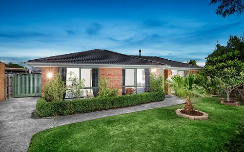 2 Fowler Ct, Mill Park VIC 3082