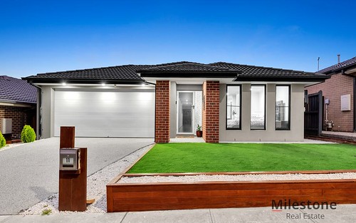 11 Sark Street, Clyde North VIC