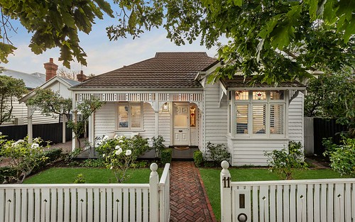 11 Clarence St, Malvern East VIC 3145